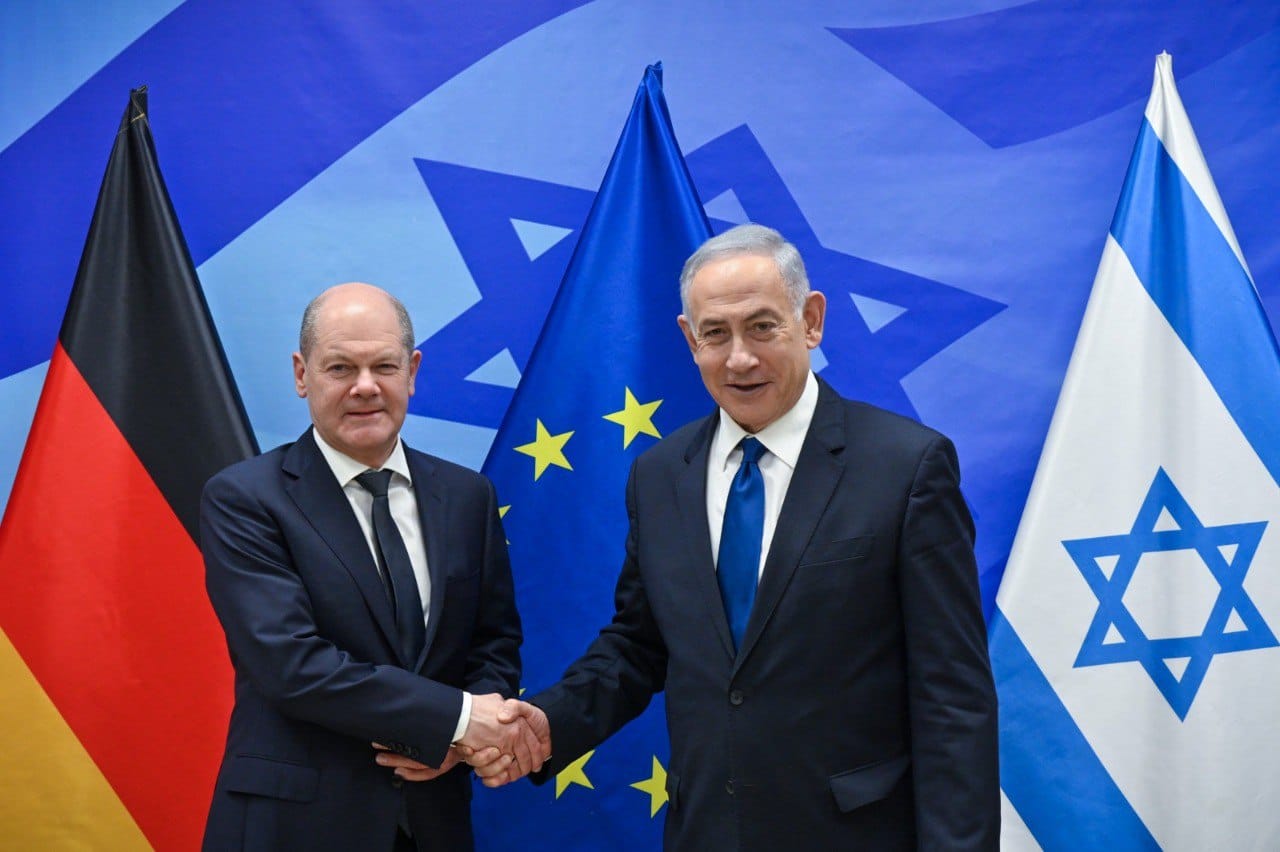 Il cancelliere tedesco Scholz in Israele: “Necessario accordo per la liberazione degli ostaggi”