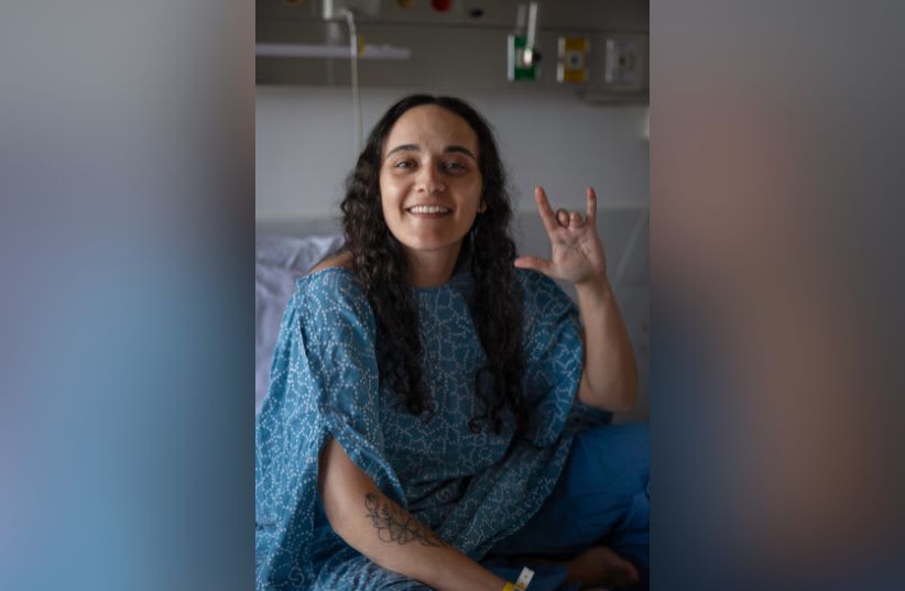 Emily Damari contro il Pulitzer: “Così premiate chi nega la mia prigionia”