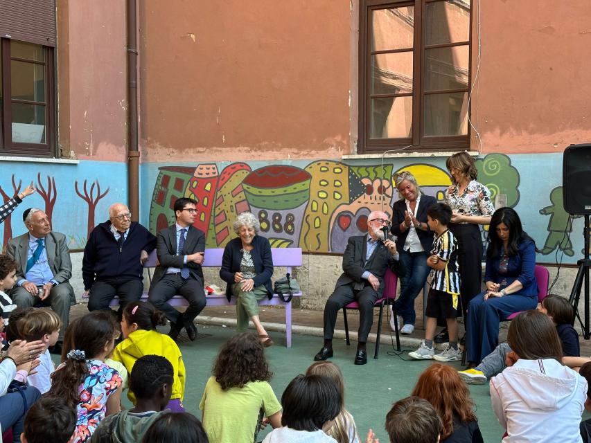Una targa per non dimenticare alunni e docenti ebrei espulsi con le leggi razziali
