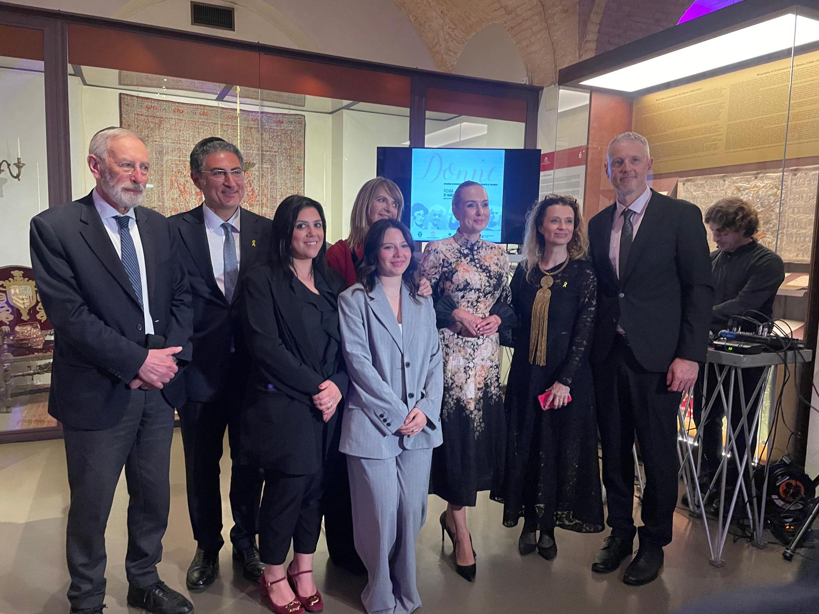 Al Museo Ebraico di Roma inaugurata la mostra “Donne. Storie di donne che hanno influenzato il mondo”