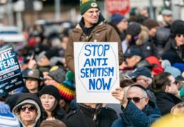 Antisemitismo negli USA: un quarto degli americani ritiene “comprensibili” le violenze contro gli ebrei
