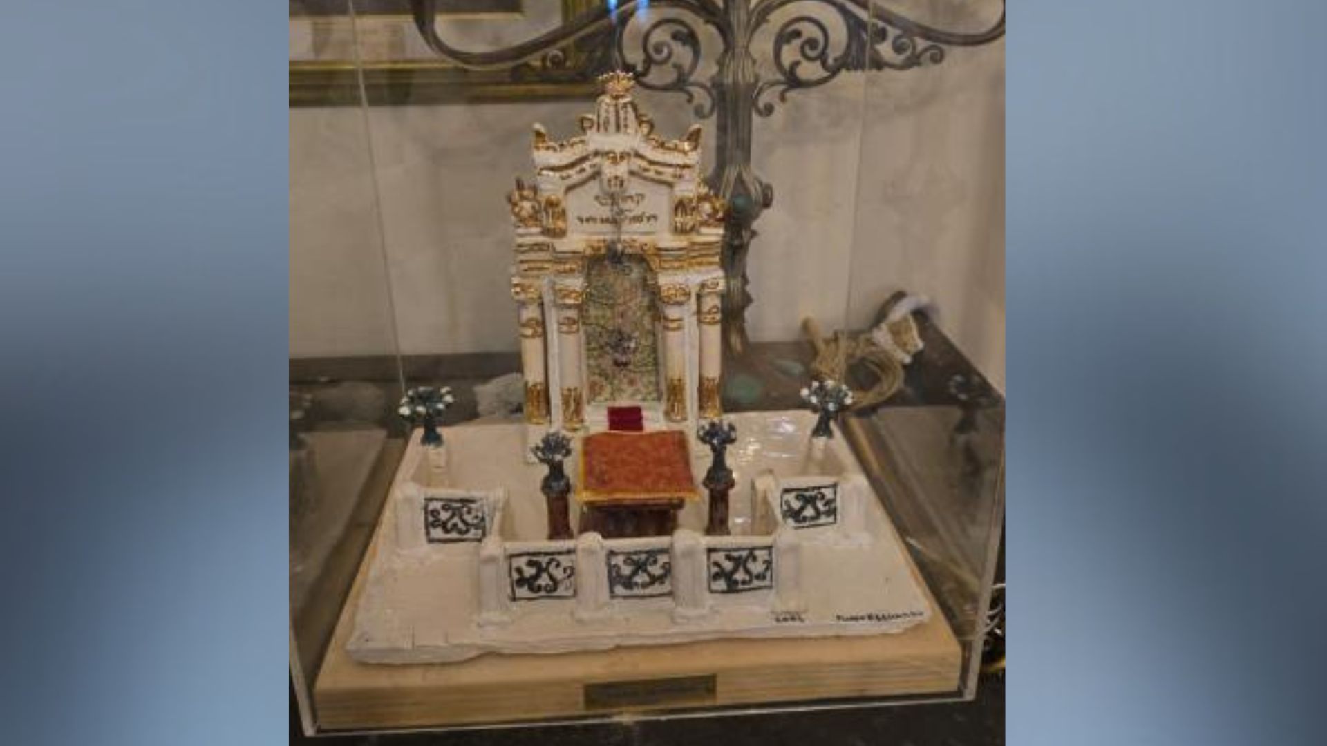 La storia della sinagoga in miniatura di Plinio Fernando, opera d’arte da vent’anni al Tempio Maggiore