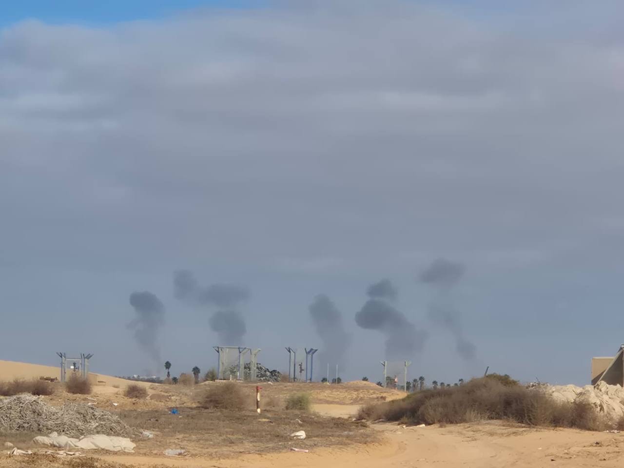 Tregua violata da Hamas, Israele reagisce e poi ristabilisce il cessate il fuoco Tregua violata da Hamas, Israele reagisce e poi ristabilisce il cessate il fuoco