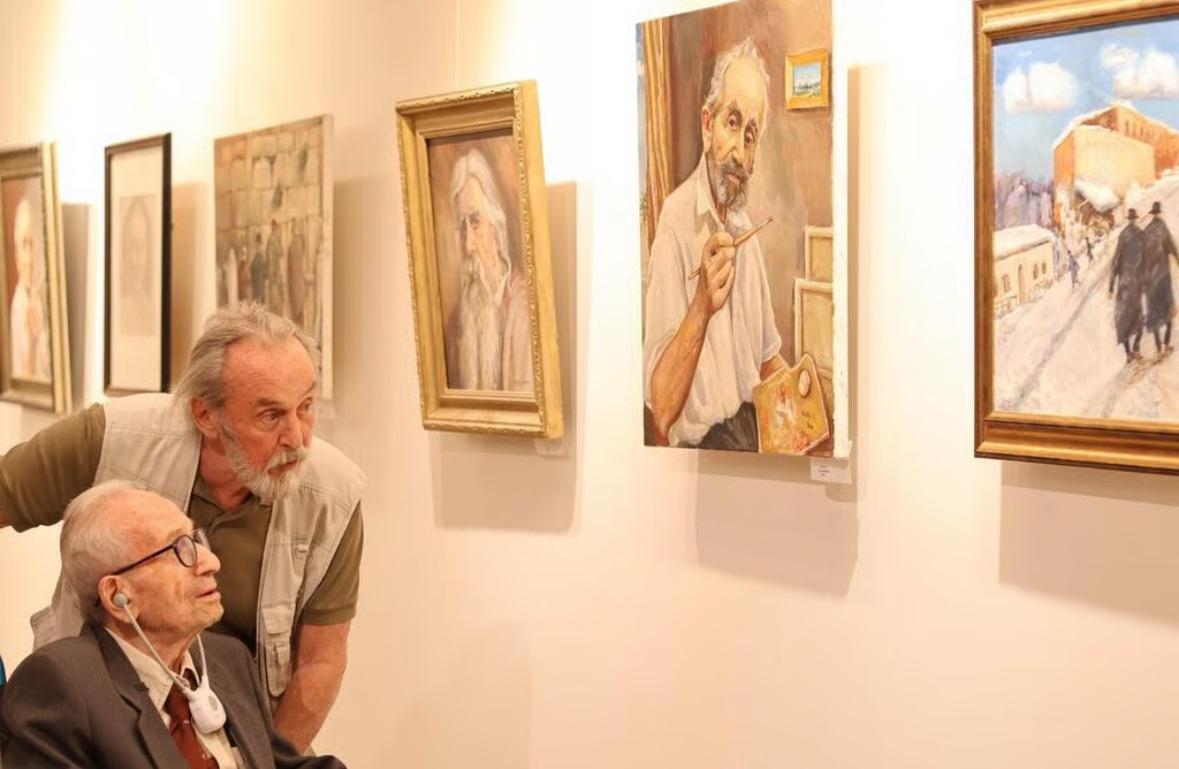 A 101 anni inaugura la sua prima mostra: la storia del sopravvissuto alla Shoah Bezalel Katz