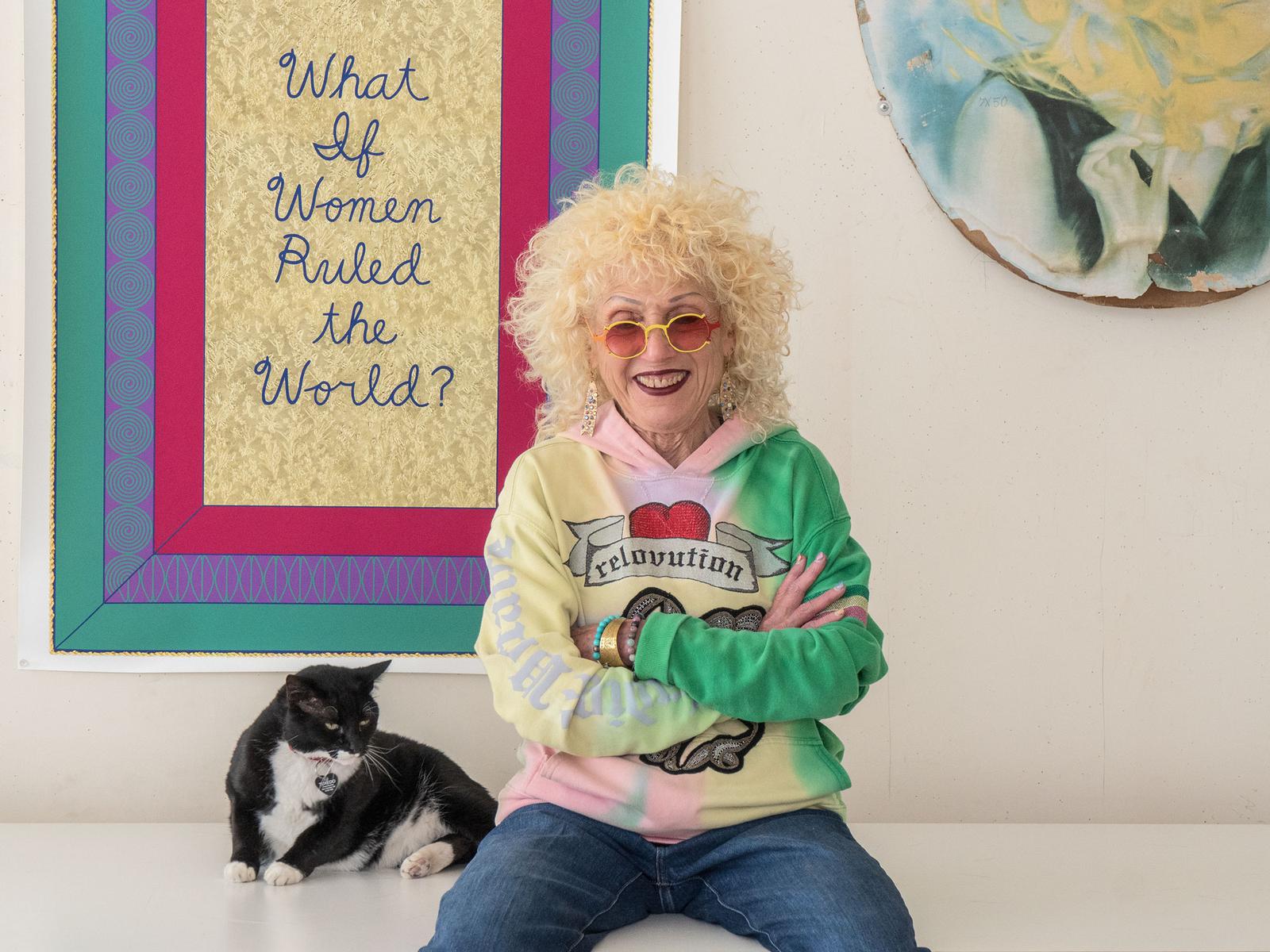 Judy Chicago in mostra al Museo di Arte di Tel Aviv con il suo quilt e le domande sul mondo governato dalle donne Judy Chicago in mostra al Museo di Arte di Tel Aviv con il suo quilt e le domande sul mondo governato dalle donne