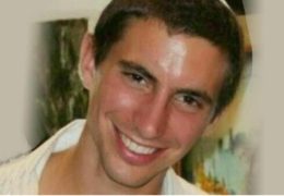 Dopo 11 anni Hadar Goldin torna a casa. Fu ucciso durante l'operazione “Tzuk Eitan”