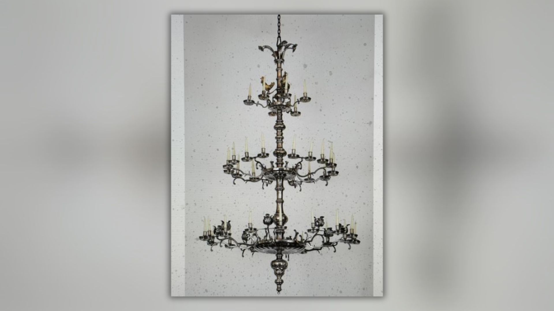 Il lampadario Baraffael della Scola Nova: storia di un capolavoro ritrovato