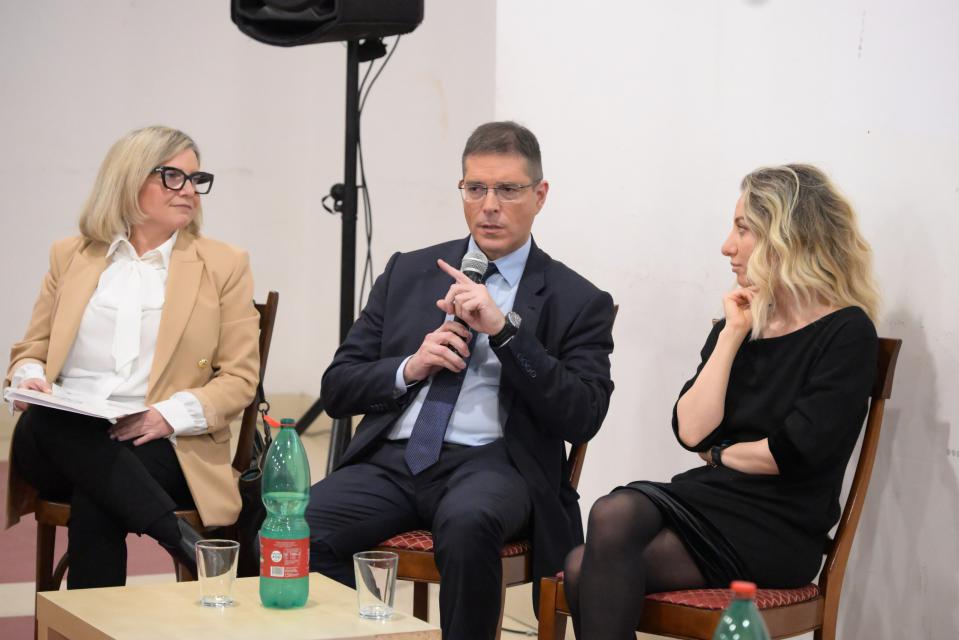 Parlano gli eroi dell’informazione: la battaglia all’antisemitismo oggi Parlano gli eroi dell’informazione: la battaglia all’antisemitismo oggi