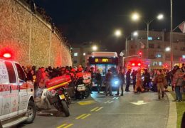 Gerusalemme, 14enne travolto da un bus durante una manifestazione