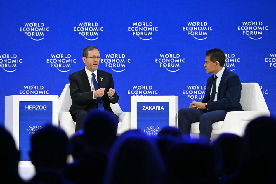 Herzog a Davos: “Iran, Hezbollah e Houthi minacce persistenti”