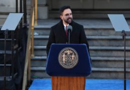 New York, i primi giorni di Mamdani da sindaco tra celebrazioni e polemiche