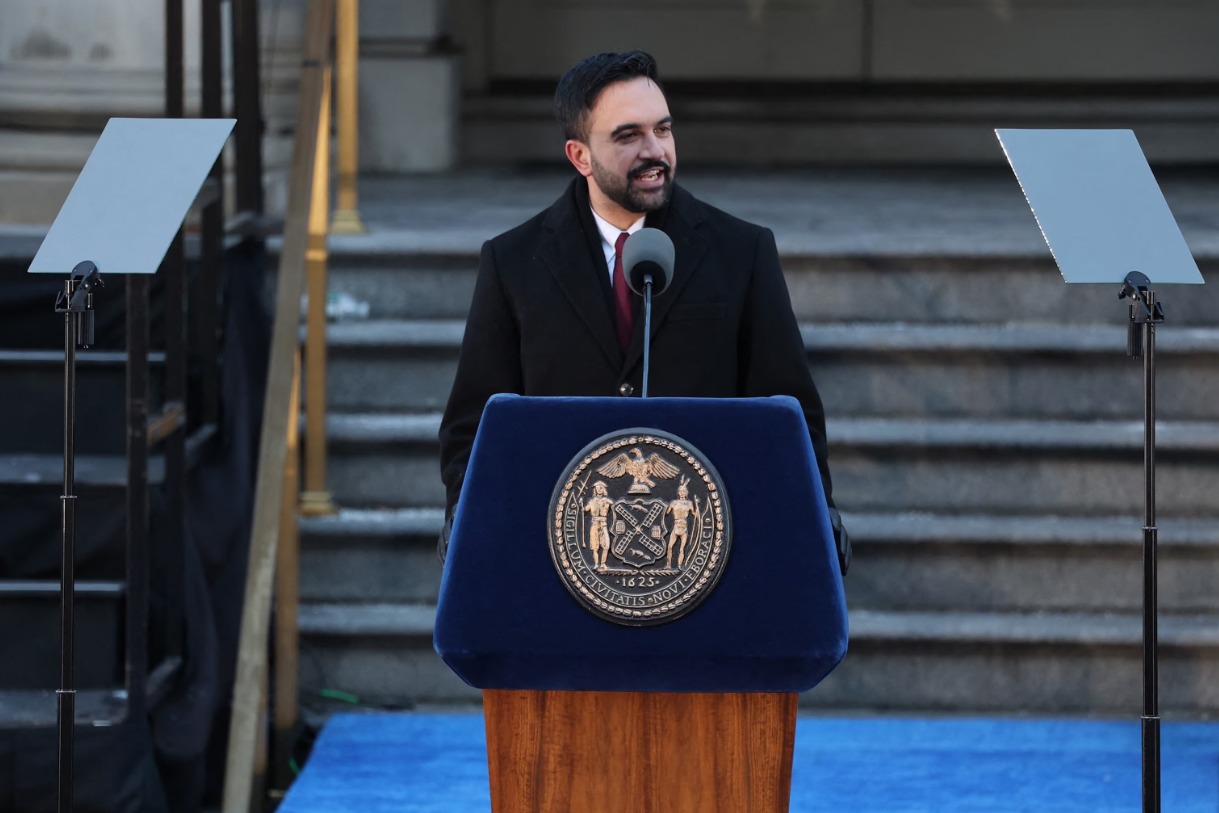 New York, i primi giorni di Mamdani da sindaco tra celebrazioni e polemiche New York, i primi giorni di Mamdani da sindaco tra celebrazioni e polemiche