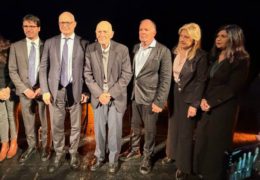 Sami Modiano si racconta ai ragazzi delle scuole italiane