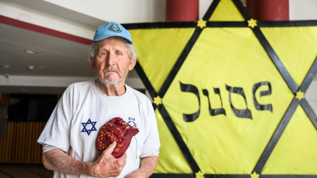 Sono 196 mila i sopravvissuti alla Shoah nel mondo, la metà vive in Israele