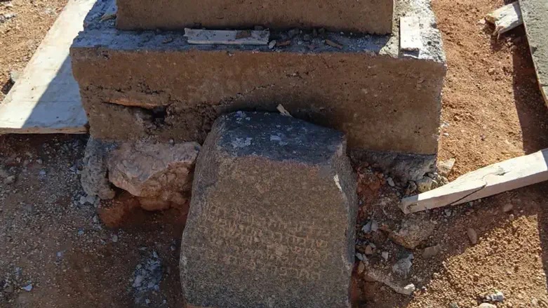 Ritrovate le tombe di grandi figure rabbiniche nel sud del Marocco Ritrovate le tombe di grandi figure rabbiniche nel sud del Marocco