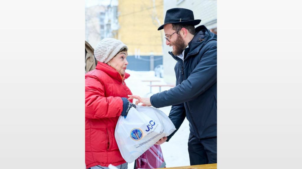 La comunità ebraica di Kiev sfida il gelo. Rav Markovich: “Nessuno deve restare solo”